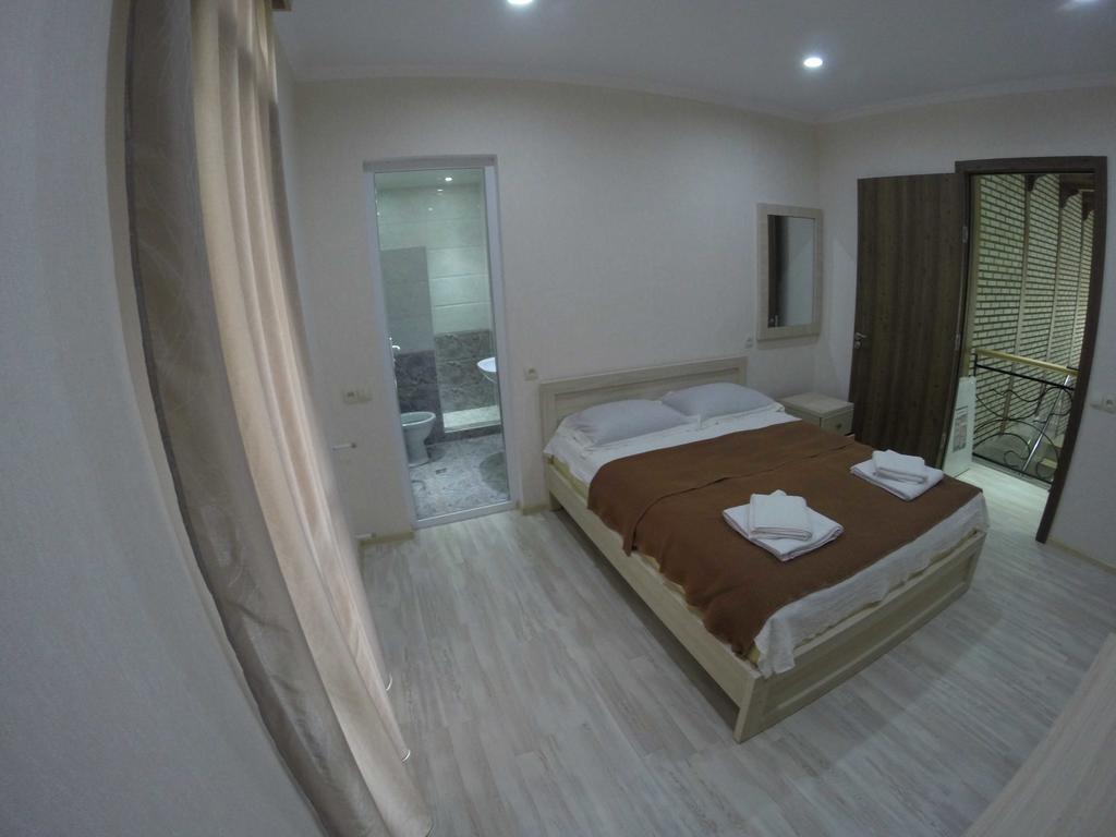 Guest House Rampa Тбилиси Стая снимка
